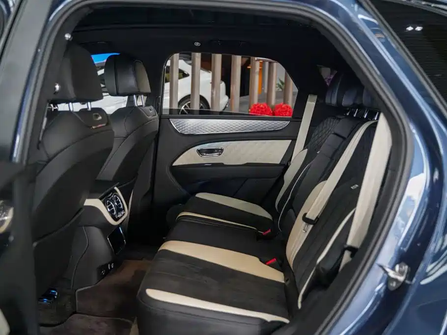 Bentley Bentayga 2022 4.0T V8 S фото 11