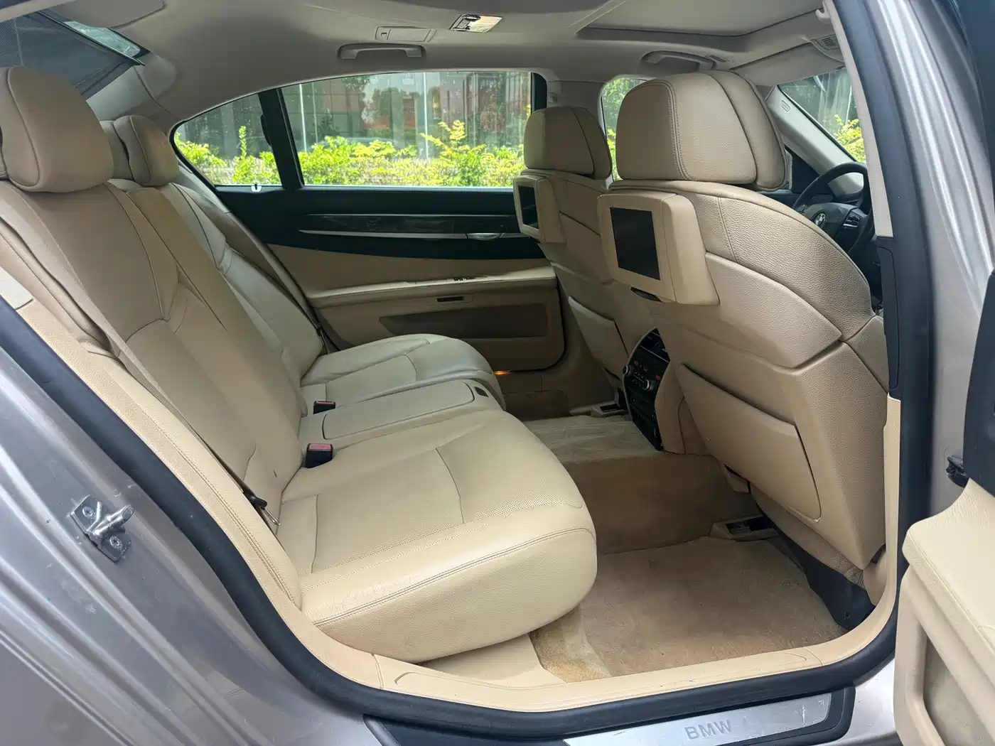 BMW 7 Series 2009 730Li Luxury фото 13