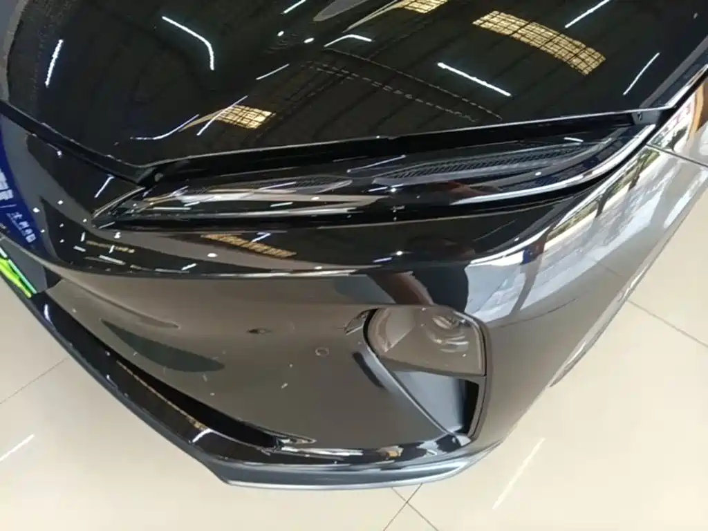 Фото 24 - NIO ET5T