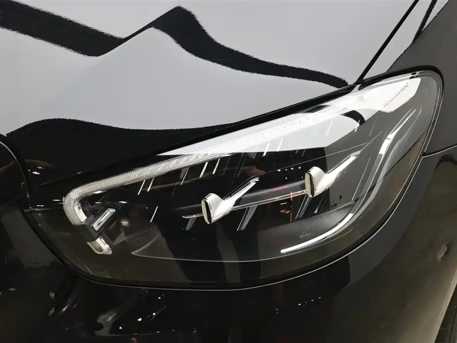 Mercedes-Benz E-Class 2023 E 300 L Fashion фото 28