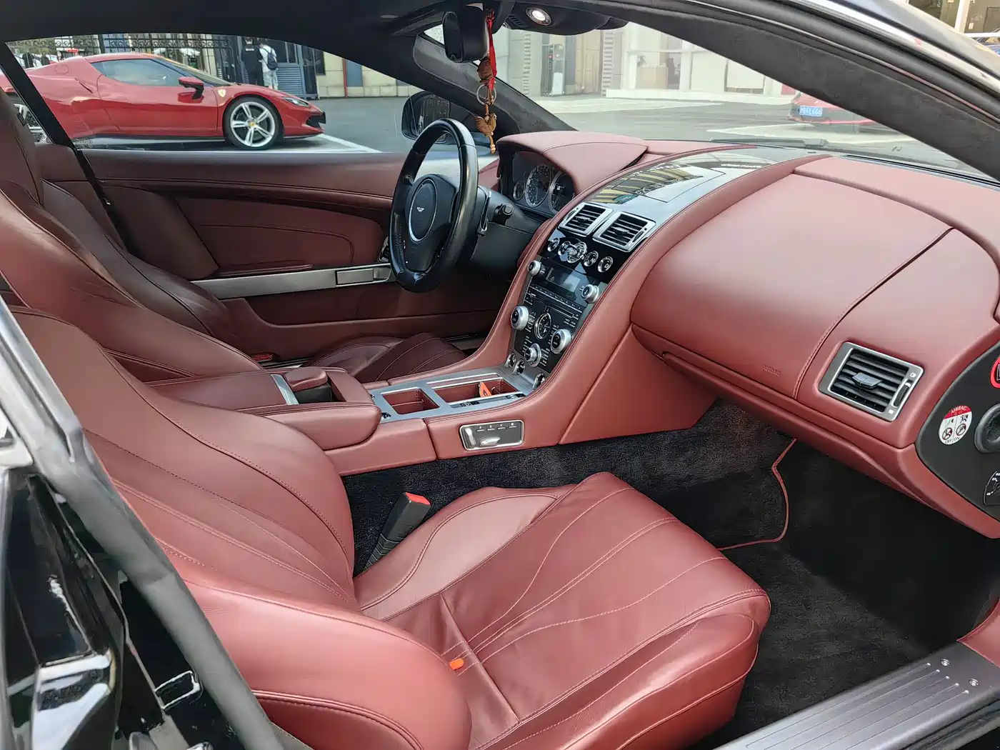 Aston Martin DB9 2014 2013 6.0L Coupe