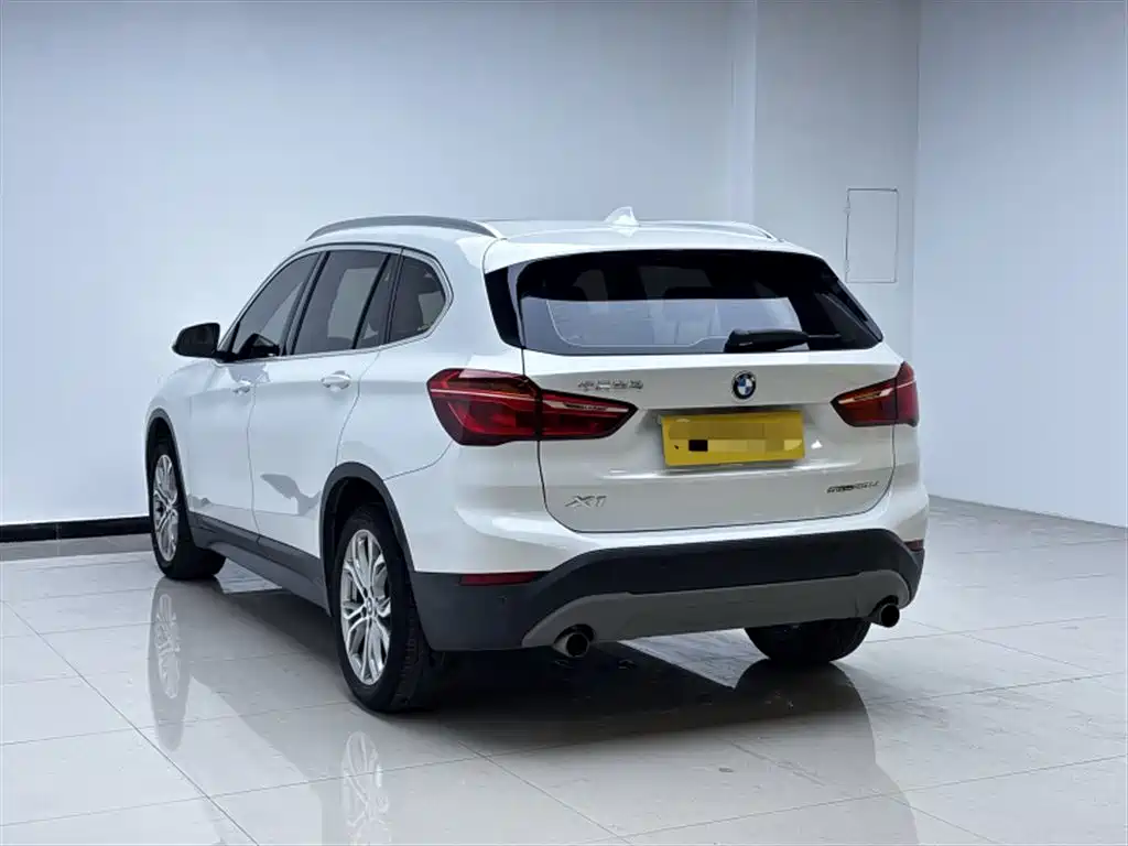 BMW X1 2019 sDrive20Li Leading Model фото 5