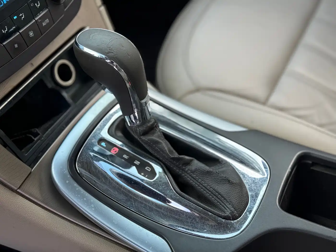 Buick Regal 2012 Model 2.0L Comfort фото 12