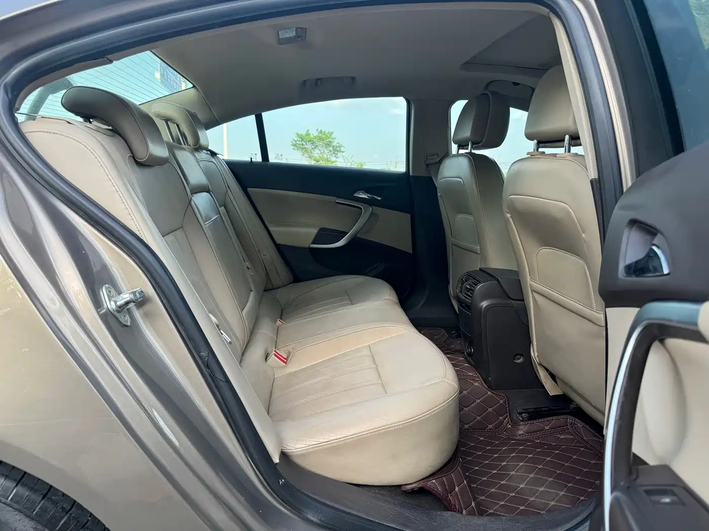 Buick Regal 2012 Model 2.0L Comfort фото 8