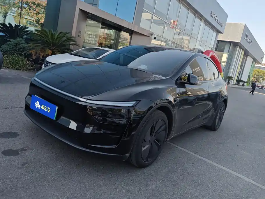 Tesla Model Y 2026 2026 Rear-Wheel Drive