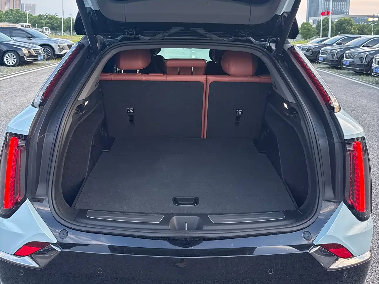 Cadillac IQ Ao Ge 2024 2024 AWD Long Range Edition