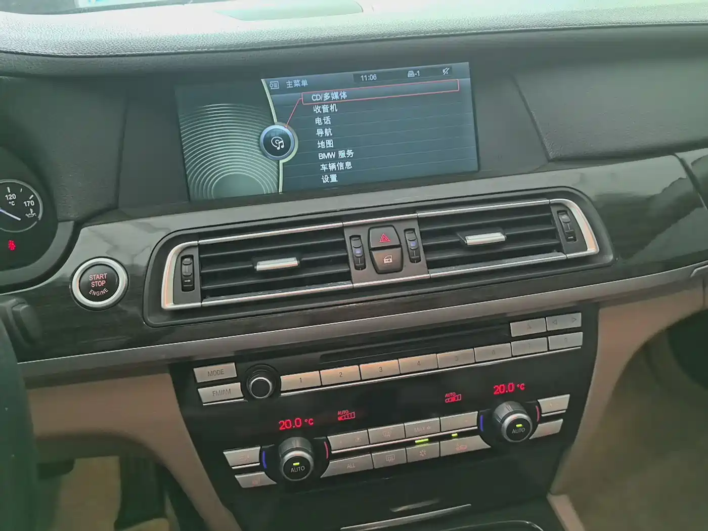 BMW 7 Series 2009 Model 740Li Leading Edition фото 12
