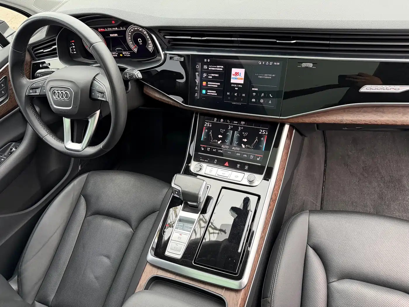 Audi Q7 2022 55 TFSI quattro S line Sport фото 10