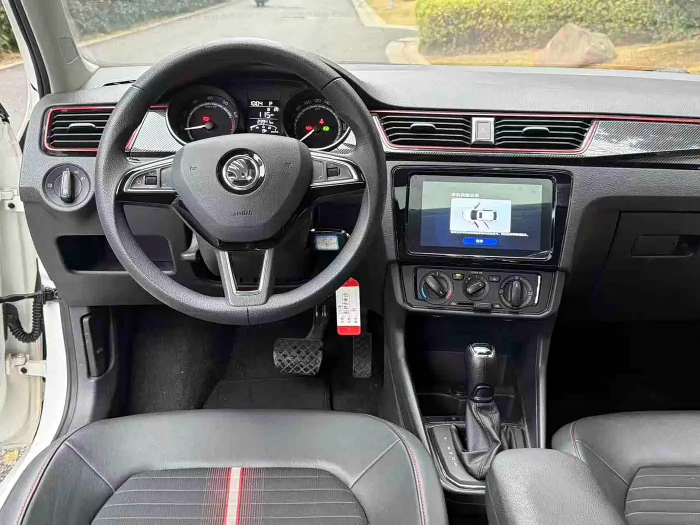 Škoda Skoda Rapid Spaceback 2020 1.5L Auto Comfort фото 9