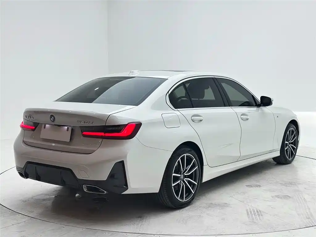 BMW 3 Series 2023 320Li M Sport Package фото 6