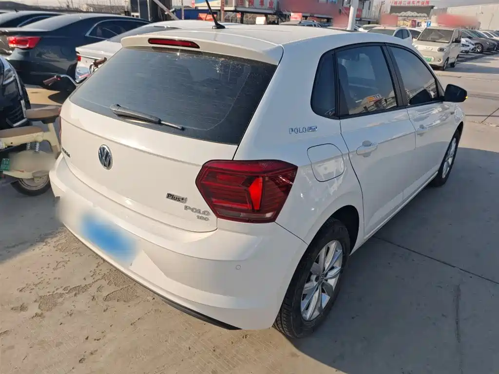 Volkswagen Polo 2019 Plus 1.5L Automatic Colorful Tech Edition фото 7