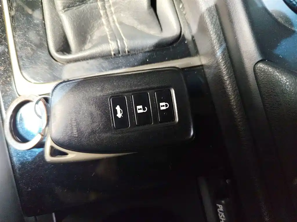 Lexus ES 2015 200 Elite Edition фото 12