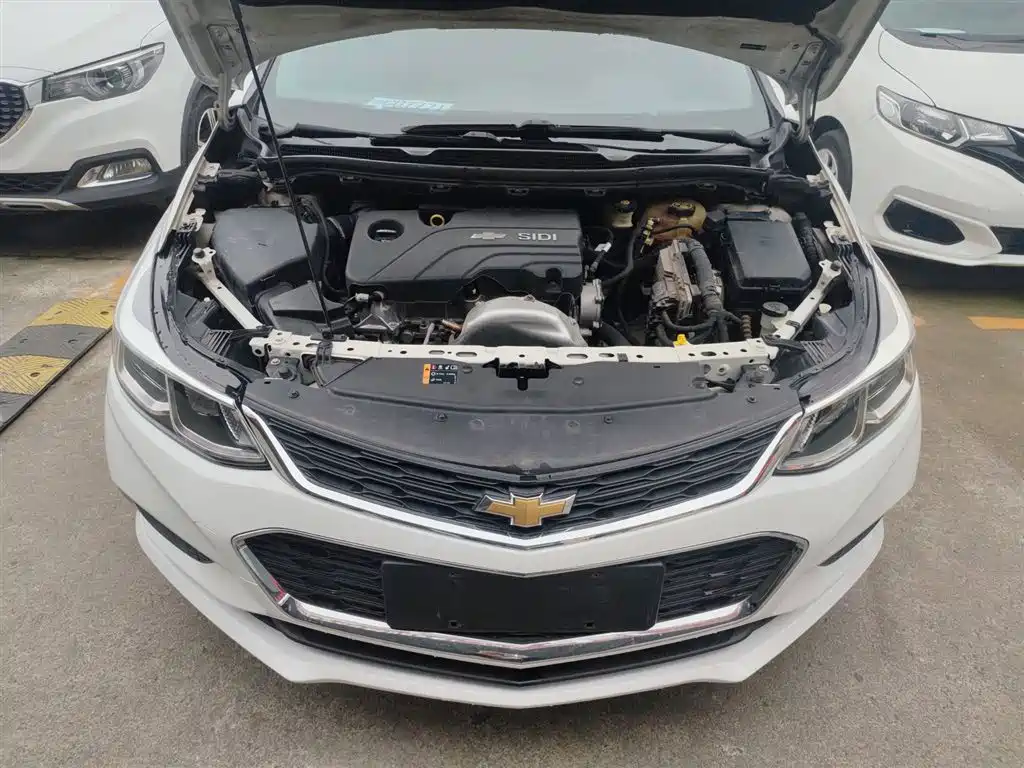 Chevrolet Cruze 2018 320 Automatic Pioneer Sunroof Edition фото 20