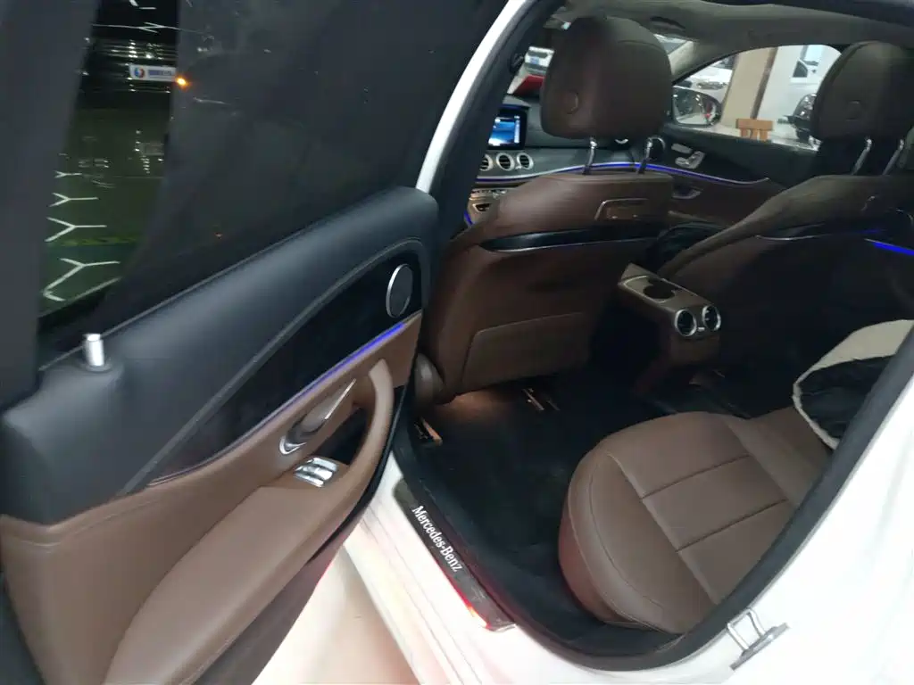 Mercedes-Benz E-Class 2018 E 300 L Sport Luxury фото 17
