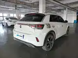 Photo 6 - Volkswagen T-ROC