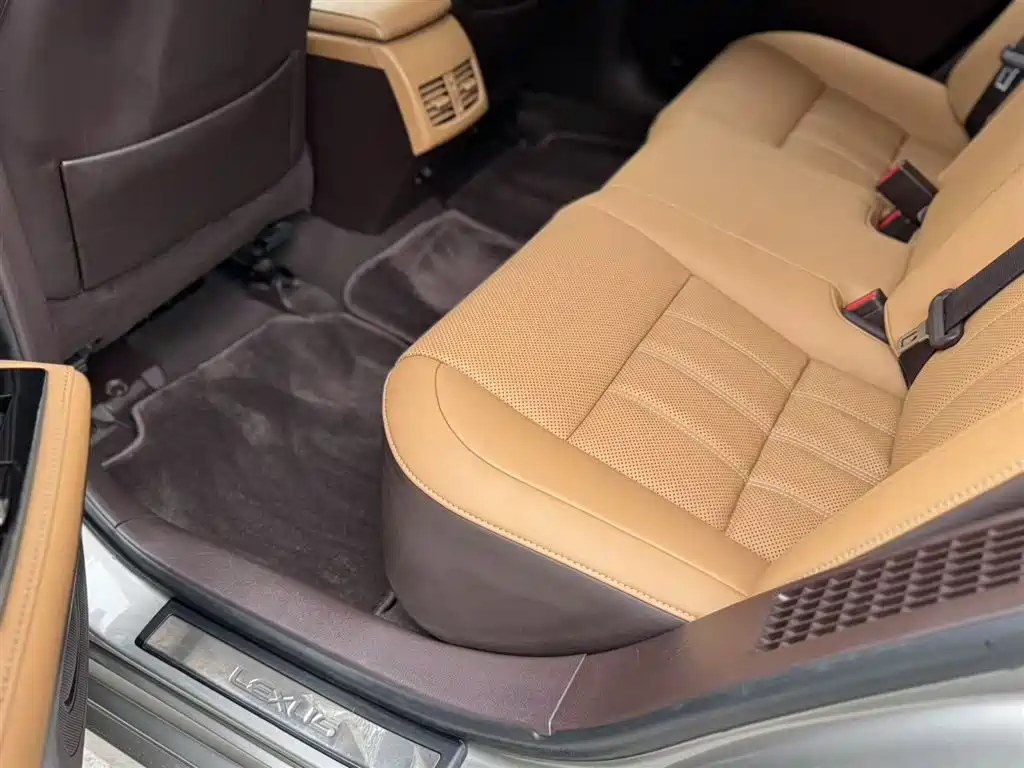 Lexus ES 2015 300h Comfort Edition фото 11