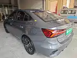 Фото 23 - Roewe i5