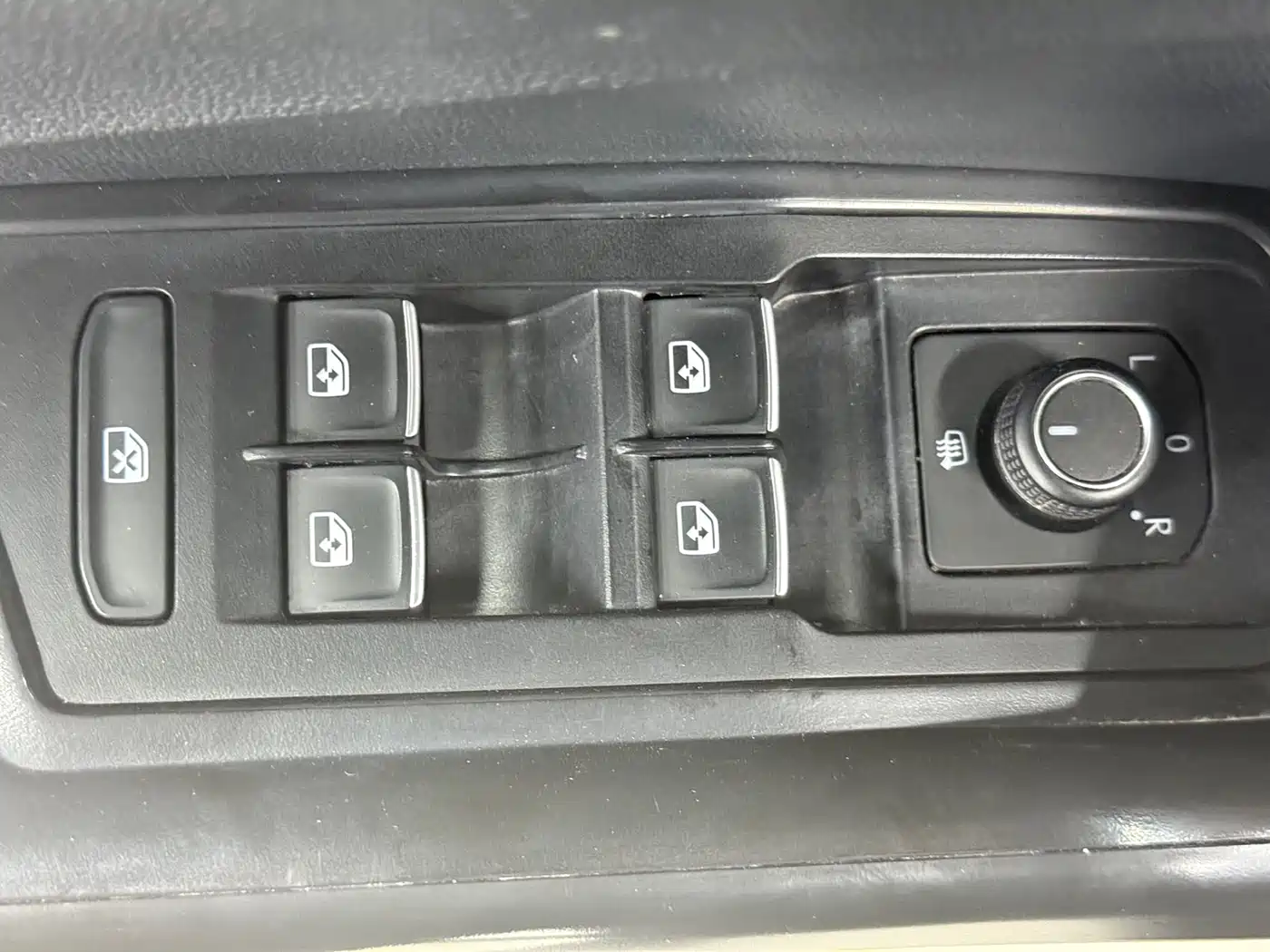 Volkswagen T-ROC 2022 280TSI DSG 2WD Comfort PLUS фото 16