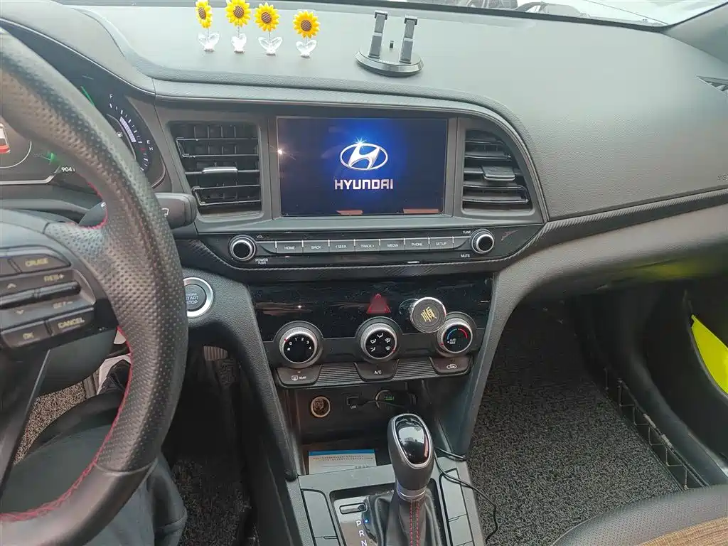 Hyundai Elantra 2019 1.4T Dual-clutch XuanDong·Vitality Type фото 6