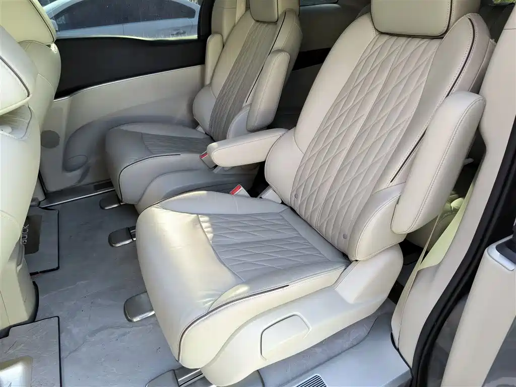 Buick GL8 2021 Land Business Class 652T Luxury фото 17