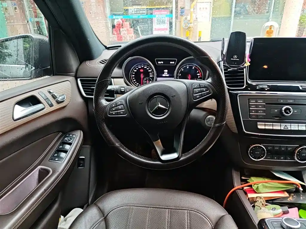 Mercedes-Benz GLE 2018 GLE 320 4MATIC Dynamic Ultimate Edition фото 3