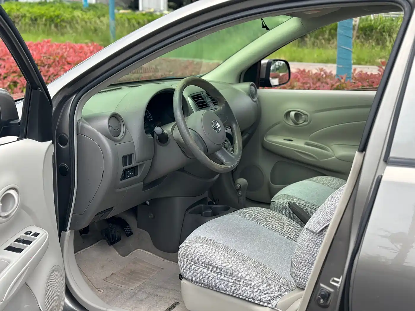 Nissan Sunny 2012 2011 1.5XE CVT Comfort Edition