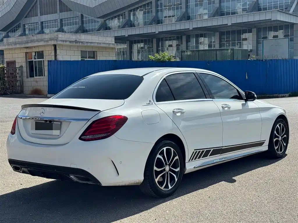 Mercedes-Benz C-Class 2016 C 180 L Sport фото 6