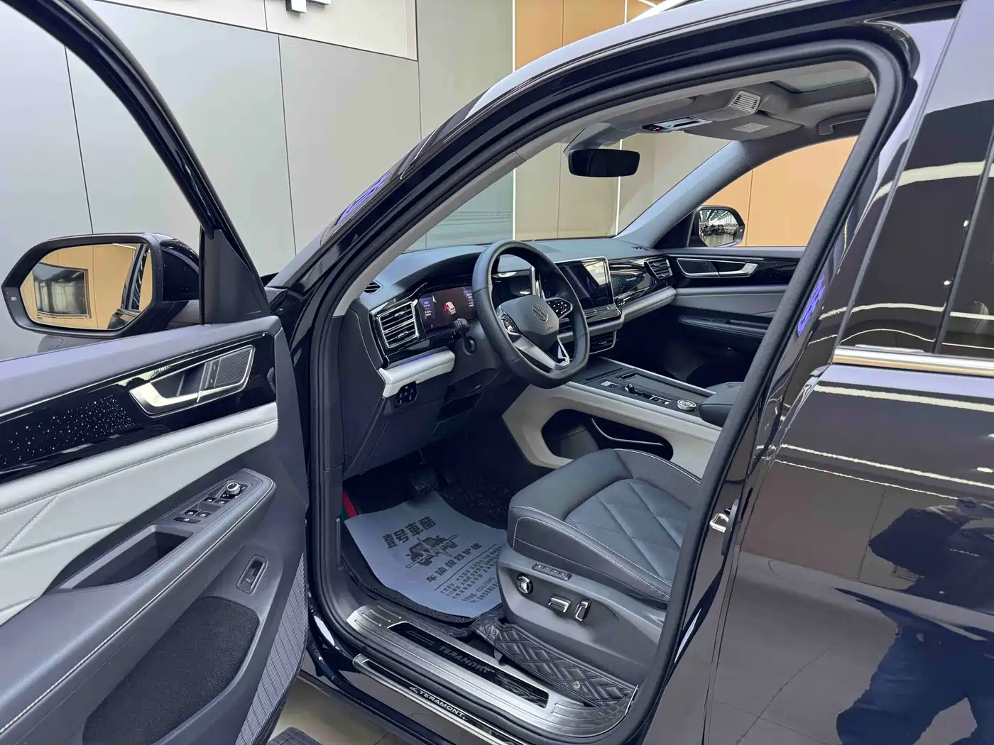 Volkswagen Teramont 2024 380TSI 4WD Prestige Luxury Edition фото 7