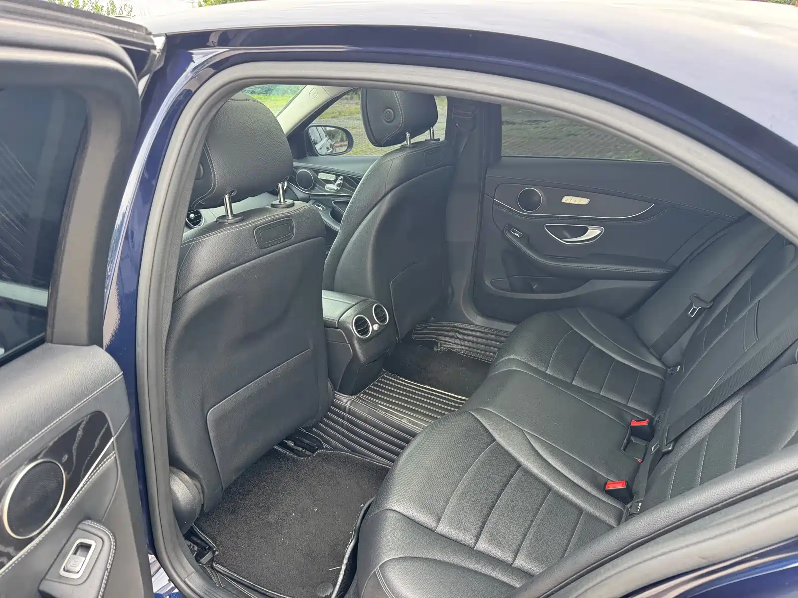Фото 11 - Mercedes-Benz C-Class