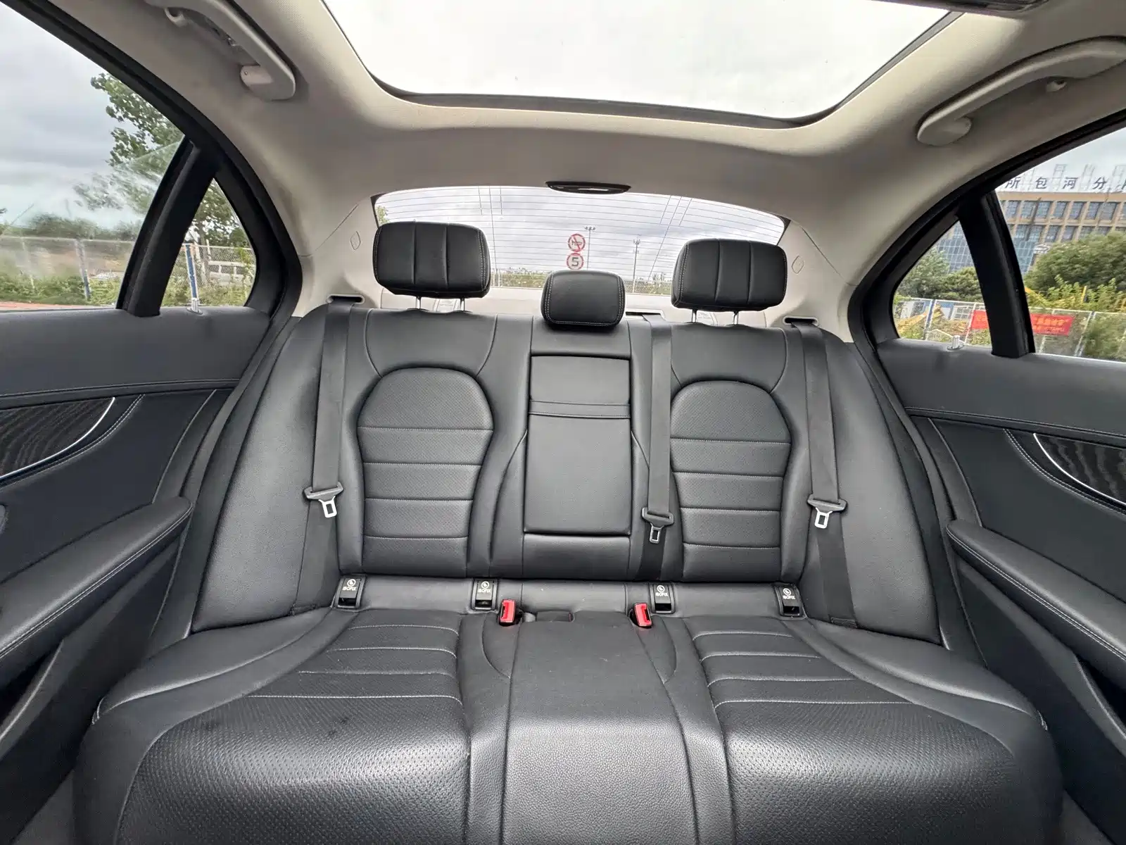Фото 14 - Mercedes-Benz C-Class