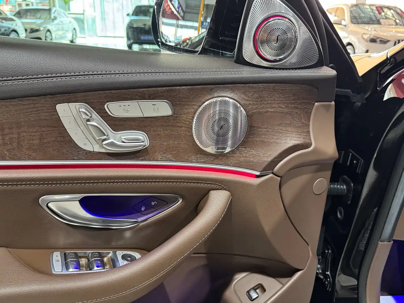 Mercedes-Benz E-Class 2022 E 300 L Luxury фото 16