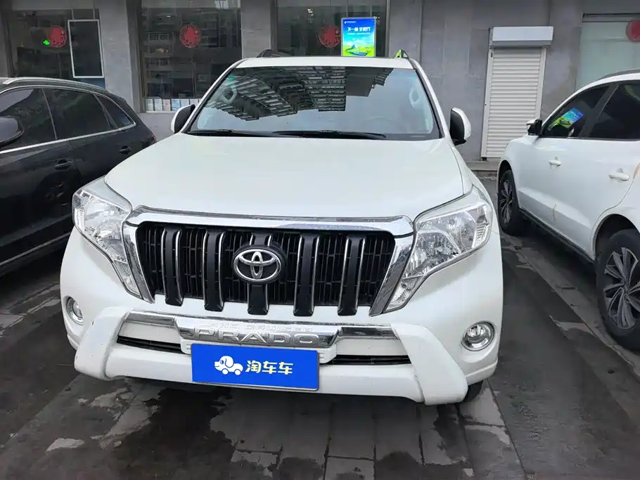 TOYOTA PRADO