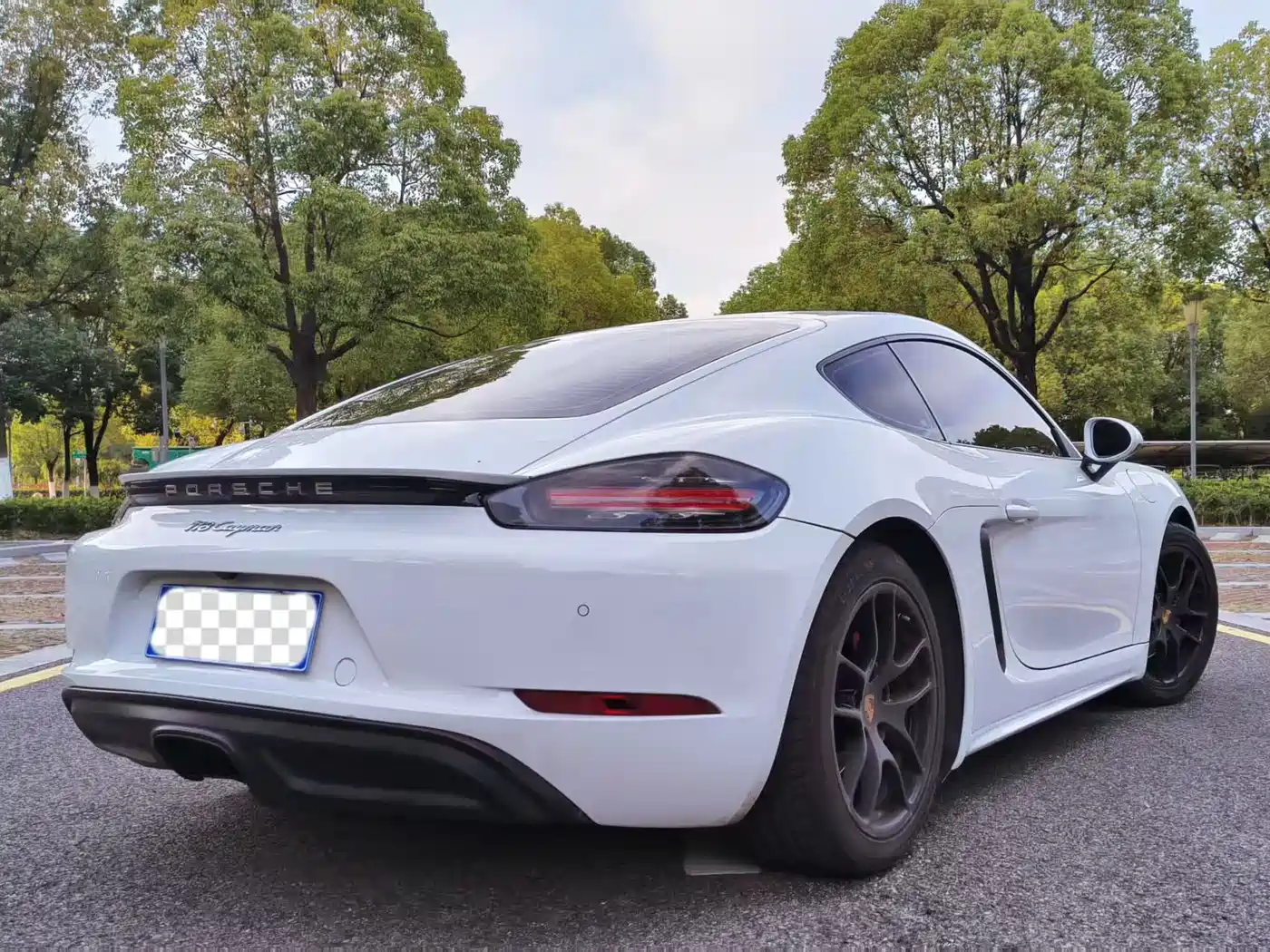 PORSCHE 718