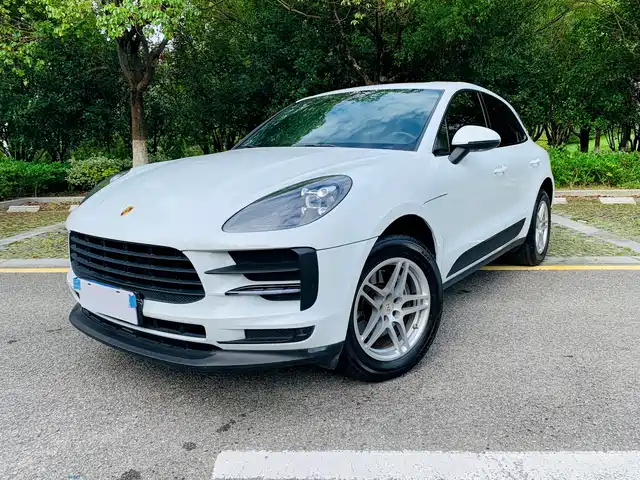 Porsche Macan 2020