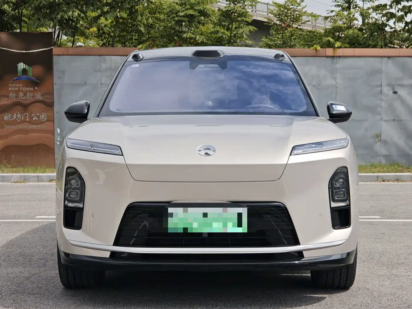 NIO ES8 2025 2025 Model 6-Seat Executive Luxury Edition