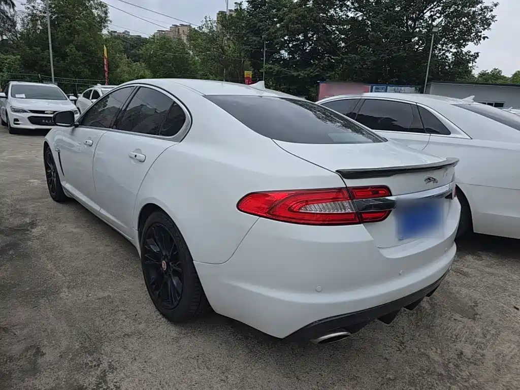 Фото 5 - Jaguar XF