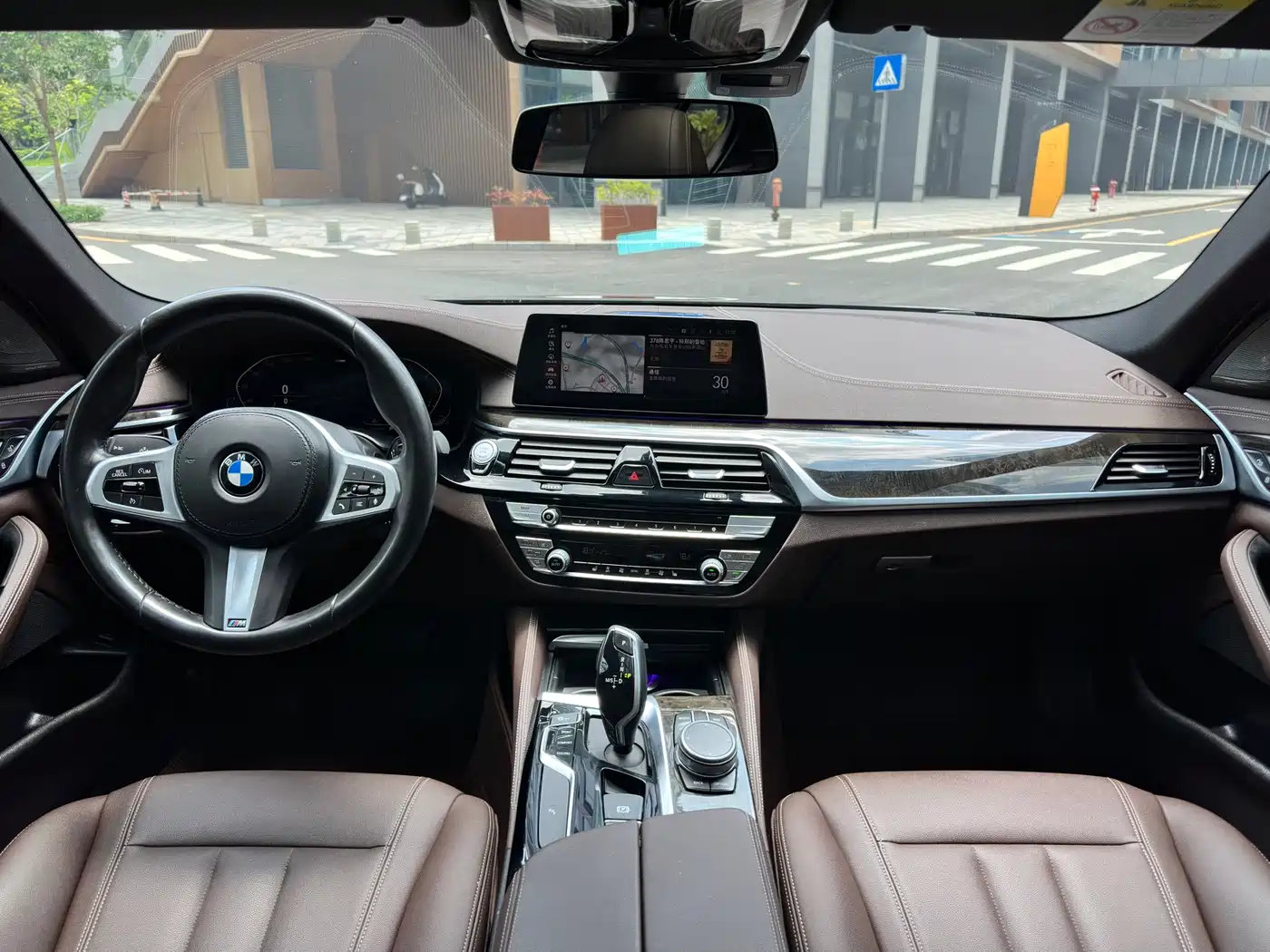 BMW 5 Series 2020 525Li M Sport Package фото 13