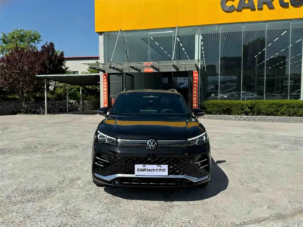 Volkswagen Tiguan L 2024 PRO 330TSI FWD R-Line Intelligent Premium Edition фото 2