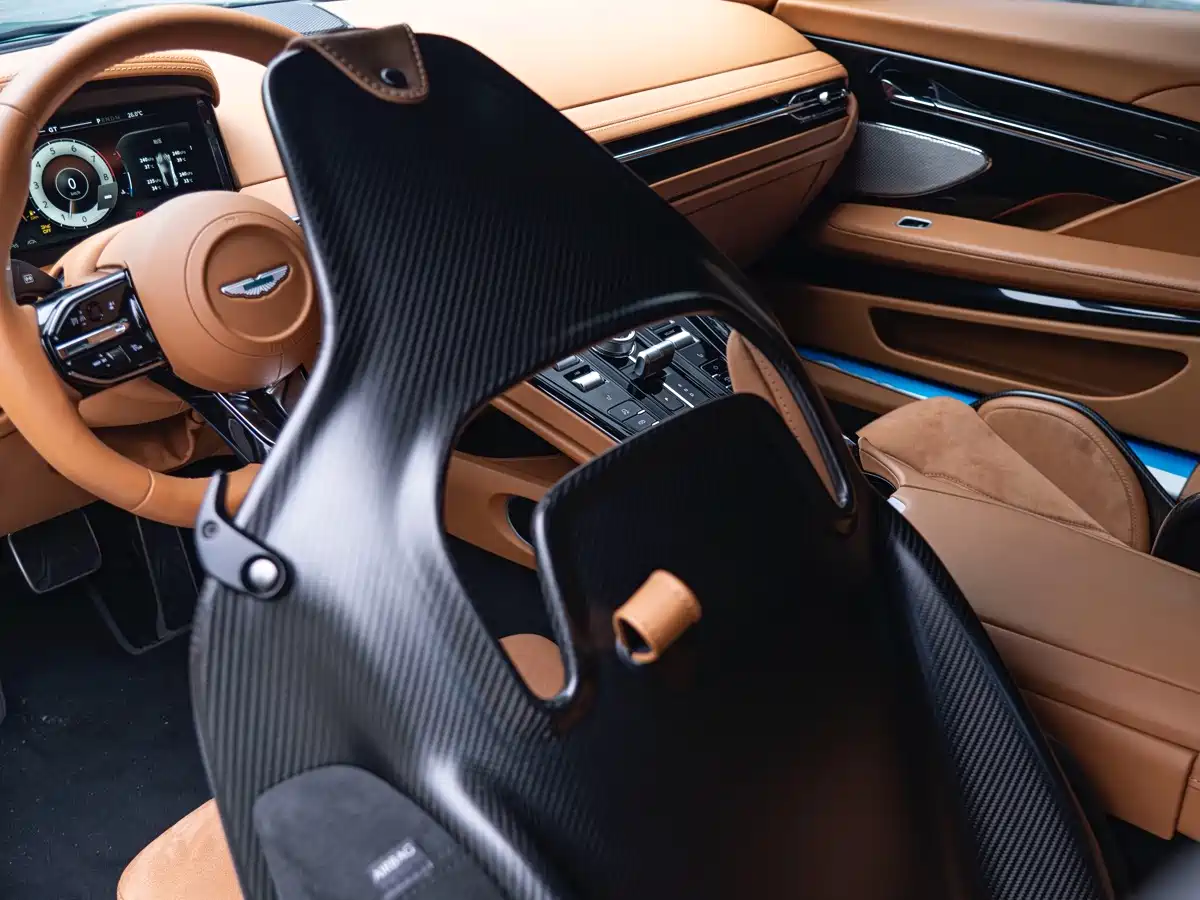 Aston Martin DB12 2024 2025 4.0T V8 Coupe