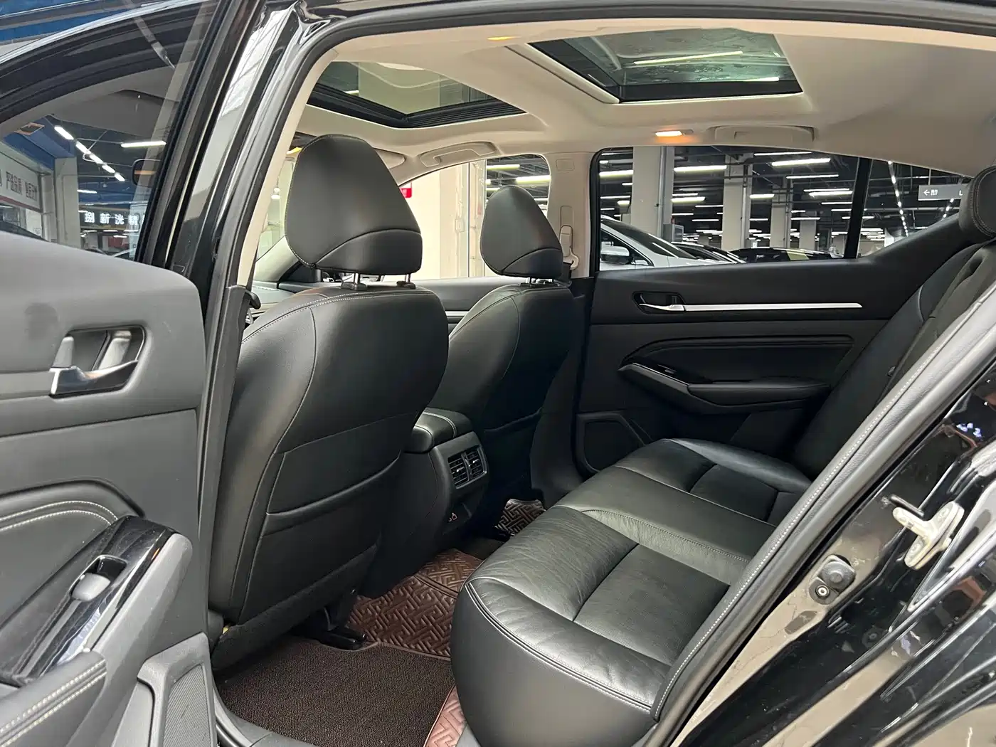 Фото 5 - Nissan Teana