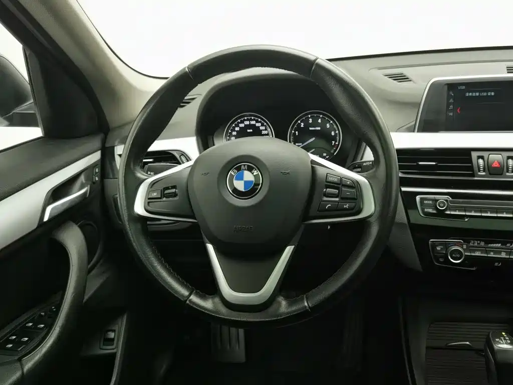 Photo 11 - BMW X1