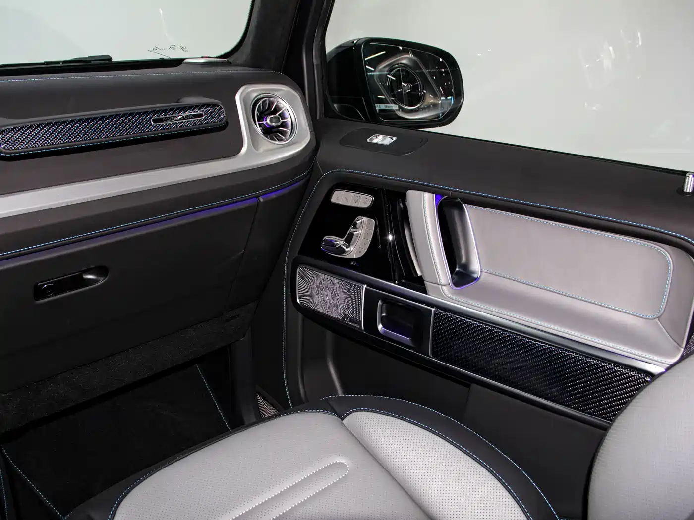 Mercedes-Benz G-Class New Energy 2025 G580 Launch Special Edition фото 25