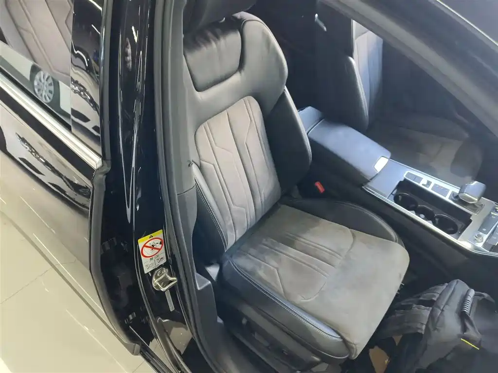Audi A6L 2022 40 TFSI Luxury Dynamic фото 25