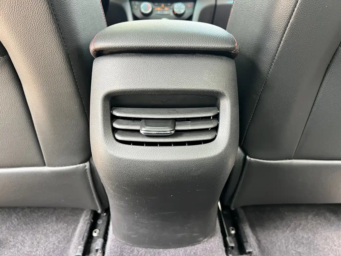 Chevrolet Monza 2019 RS 330T Auto Smooth Edition China VI фото 17