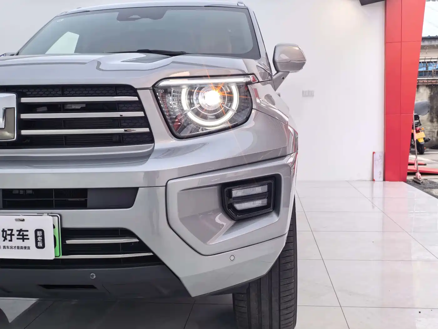 TANK TANK 700 NEW ENERGY