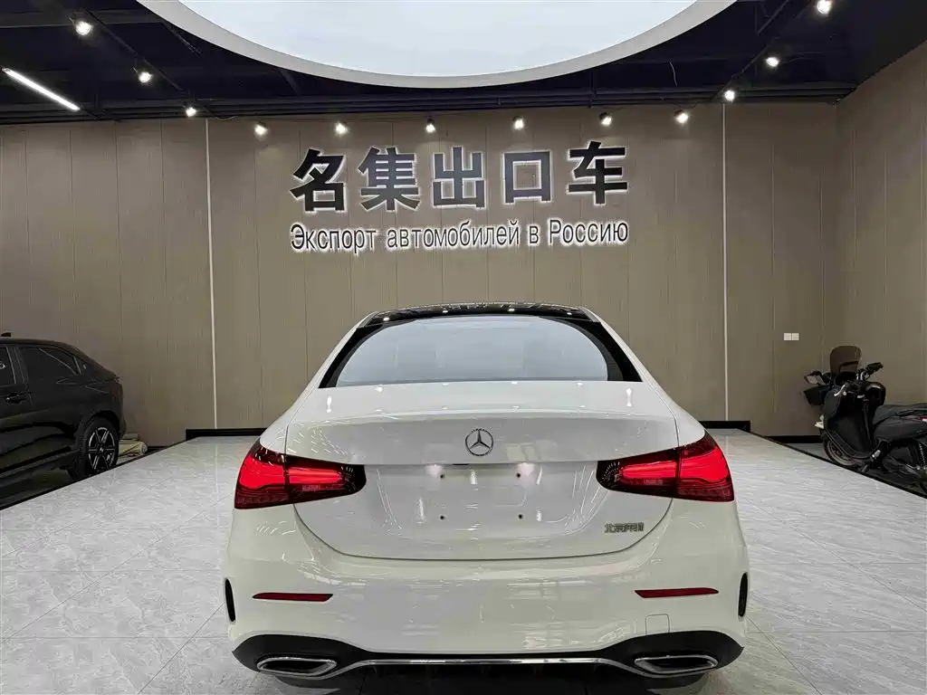Mercedes-Benz A-Class 2023 A 180 L фото 5
