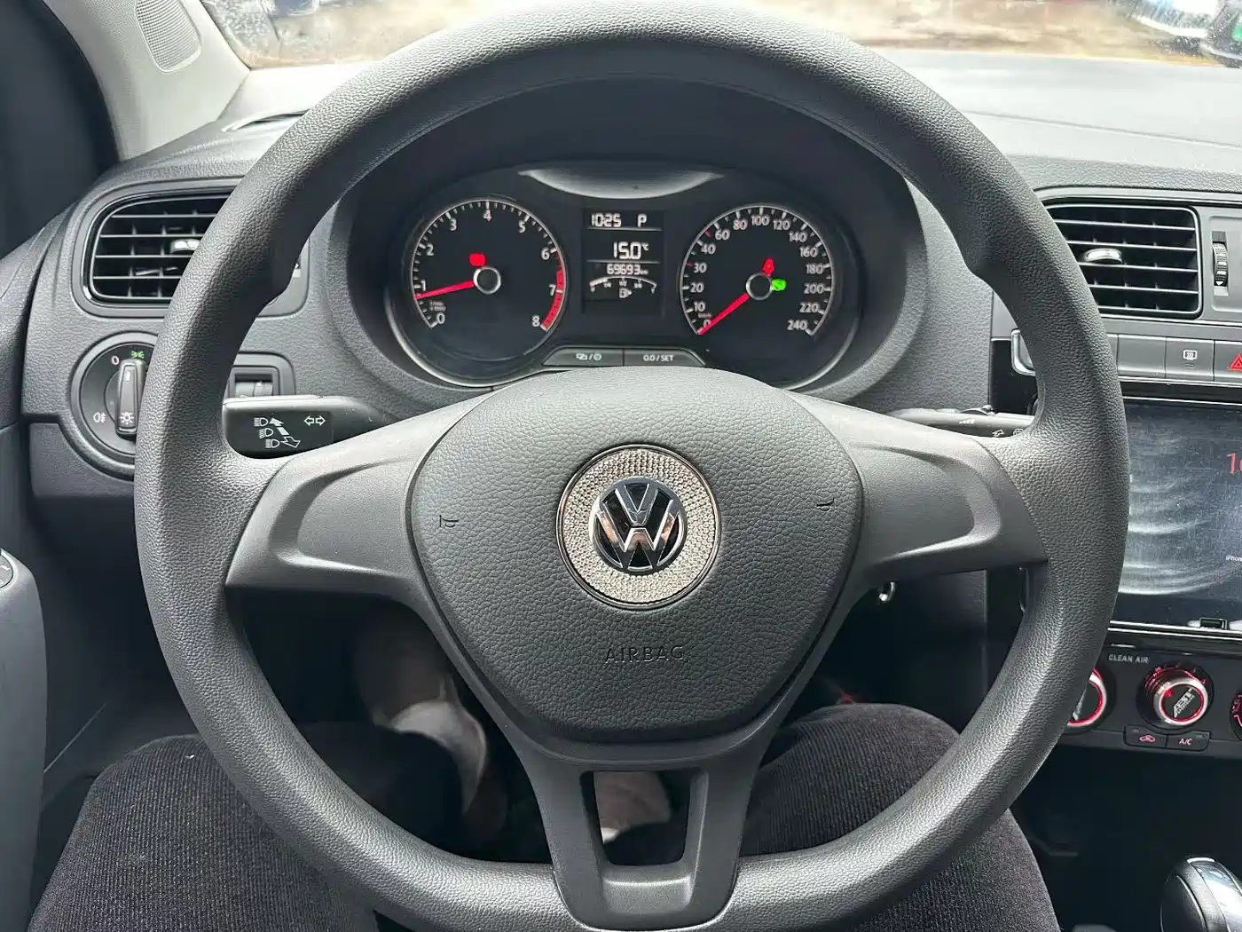 Volkswagen Polo 2018 1.5L Auto Safe Drive фото 5