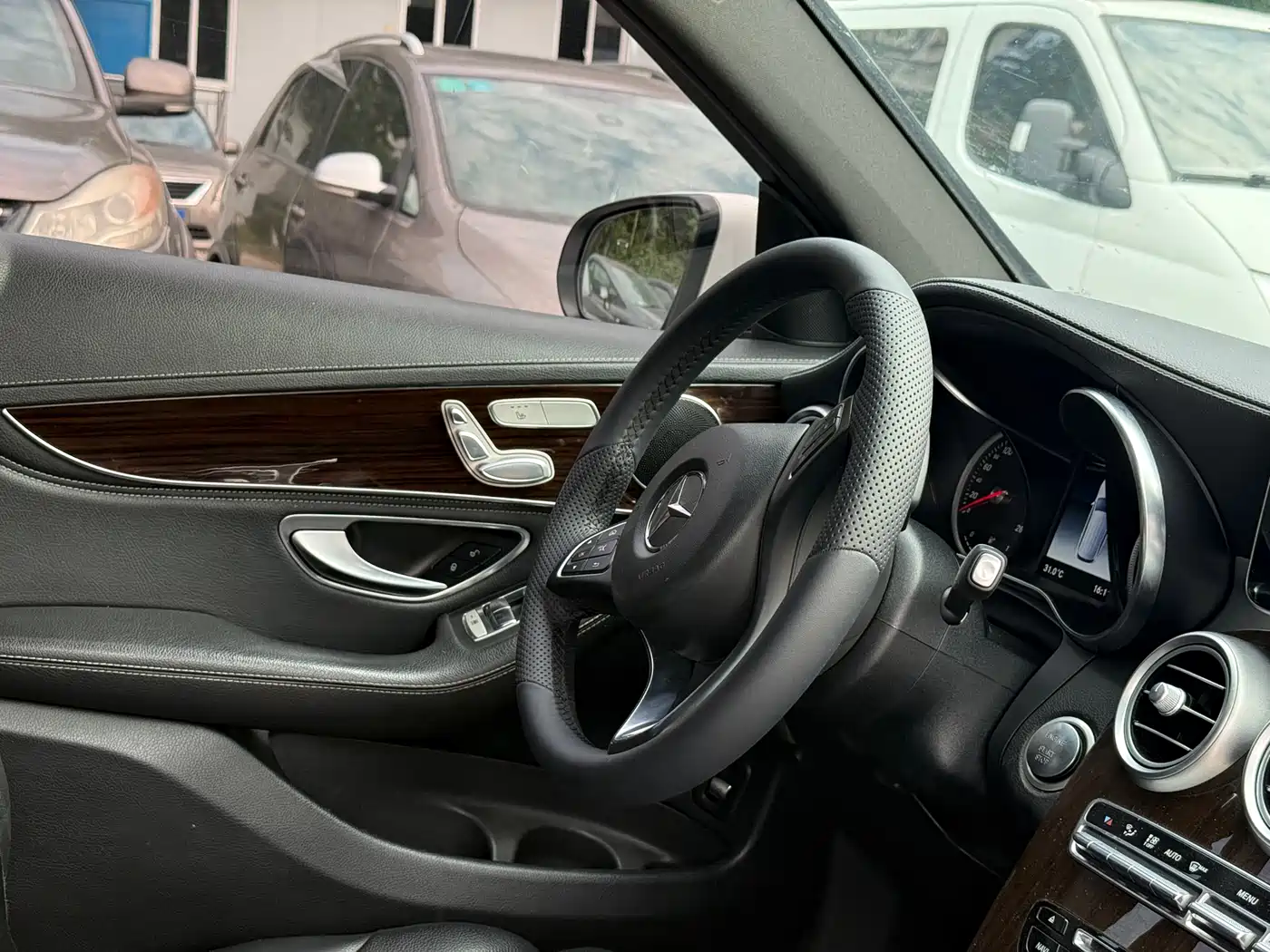 Mercedes-Benz GLC 2019 GLC 260 4MATIC Dynamic фото 10