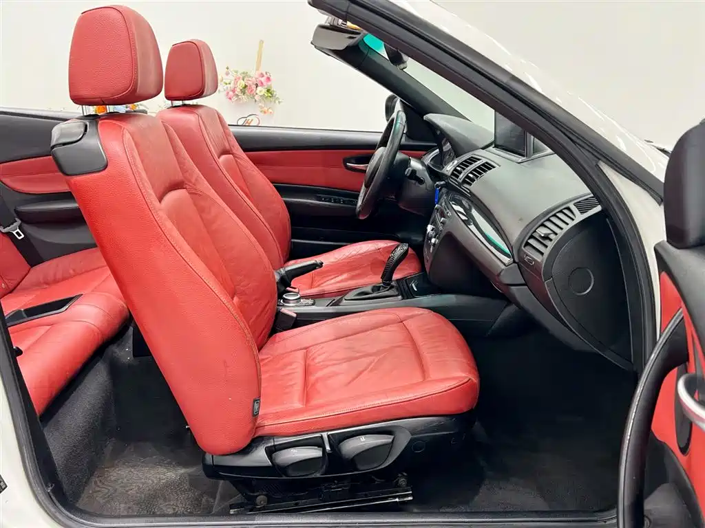 BMW 1 Series (Import) 2011 120i Convertible фото 13