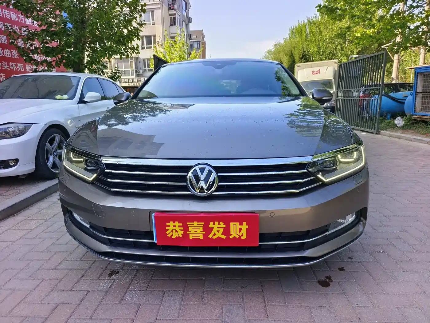 Volkswagen Magotan 2017 330TSI DSG Premium фото 2